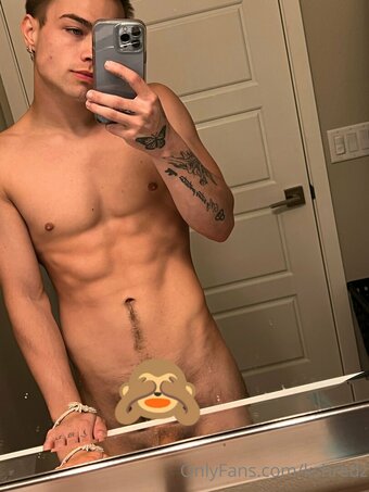 kshredz Nude Leaks Photo 16