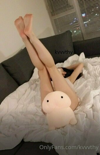 kvvvthy Nude Leaks Photo 5