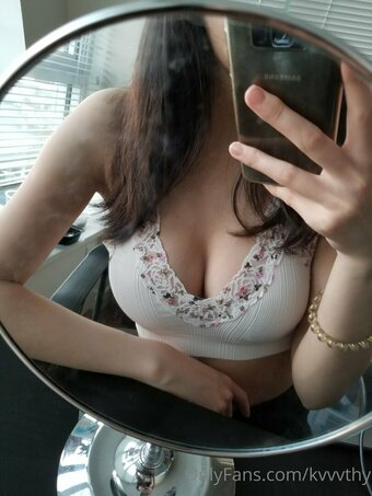 kvvvthy Nude Leaks Photo 9