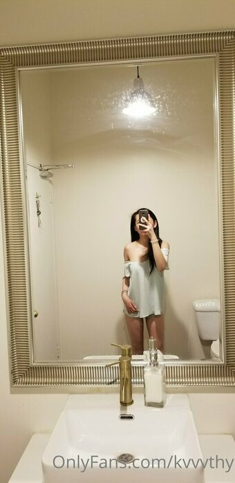 kvvvthy Nude Leaks Photo 26