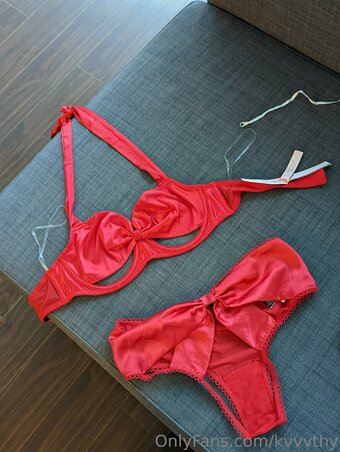 kvvvthy Nude Leaks Photo 29