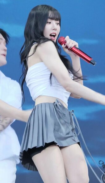 Kwon Eunbi Nude Leaks Photo 9