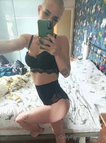 l.dev / l_devv_ Nude Leaks OnlyFans Photo 14