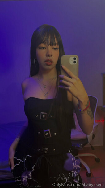 lababyakem Nude Leaks Photo 20