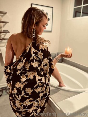 Lady Ruby / https: / ladyrwby / ladyrwbyofficial Nude Leaks OnlyFans Photo 4