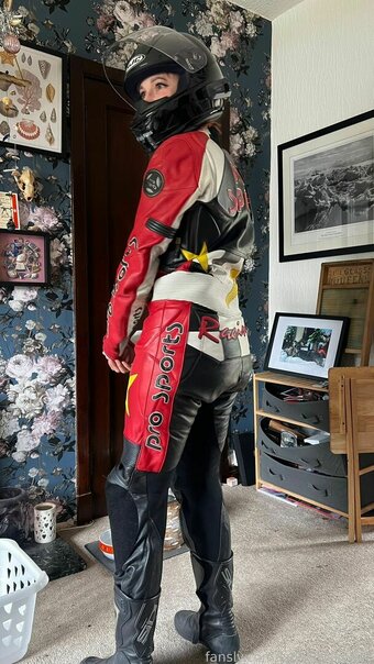 Laikarocket84 Nude Leaks Photo 10