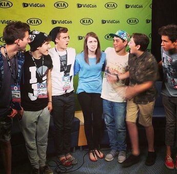 Laina Morris / OAG / WWYTWrestling / laina Nude Leaks Photo 10