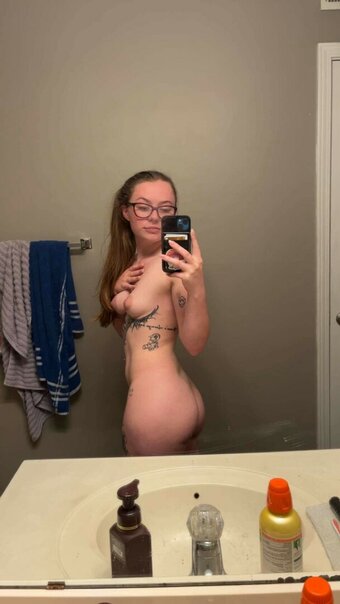 LainieRay Nude Leaks Photo 8