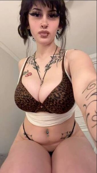 lanabigcherry / YourGothMommy / lanagoth1 / mysecterworld Nude Leaks Photo 1