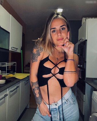 lanamonroexo / lanamonroeofficial / sonyasolanski Nude Leaks OnlyFans Photo 2