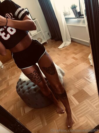 lanasmall69 Nude Leaks Photo 9