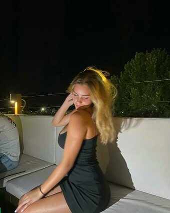 _.lara.sofia Nude Leaks Photo 5