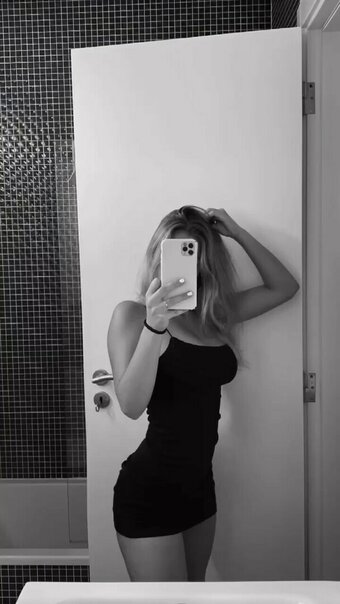 _.lara.sofia Nude Leaks Photo 9