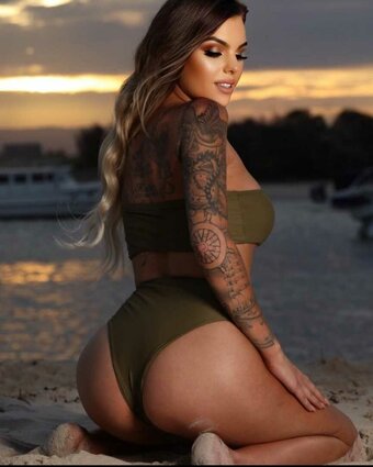 lararose Nude Leaks Photo 13