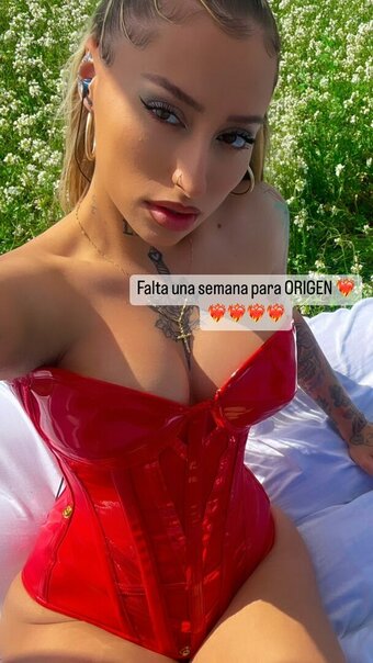 larataylorbb / fatimasegoviavip Nude Leaks OnlyFans Photo 3