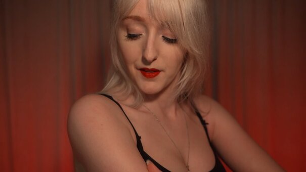 Laura Lemurex / LauraLemurexASMR / https: / lauralemurex Nude Leaks Photo 2