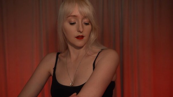 Laura Lemurex / LauraLemurexASMR / https: / lauralemurex Nude Leaks Photo 4