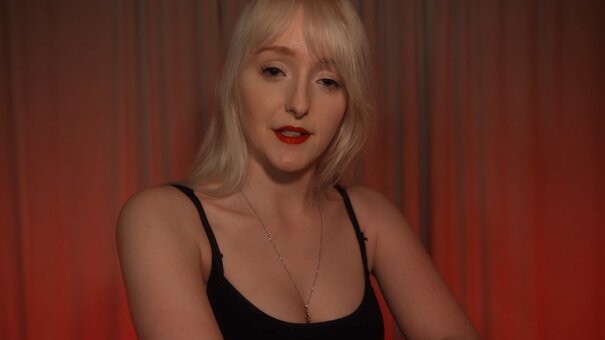 Laura Lemurex / LauraLemurexASMR / https: / lauralemurex Nude Leaks Photo 5