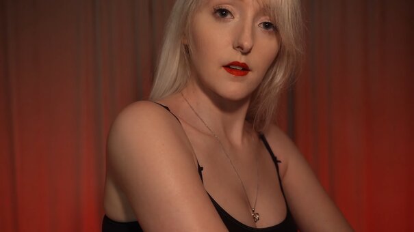 Laura Lemurex / LauraLemurexASMR / https: / lauralemurex Nude Leaks Photo 7