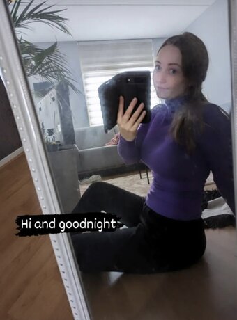 Lauraa / lauraa.gy Nude Leaks OnlyFans Photo 21
