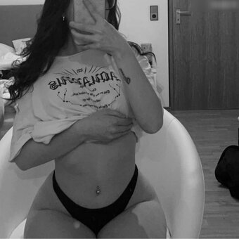 Lauraaasmk / lauraaasmk__ / lauraceline Nude Leaks OnlyFans Photo 31