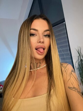 lauraleeee Nude Leaks Photo 5