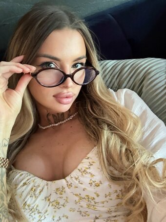 lauraleeee Nude Leaks Photo 10