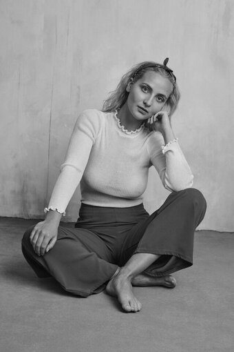 Lauren Sofia / laurensofiaofficial / laurensophiax5 Nude Leaks OnlyFans Photo 11