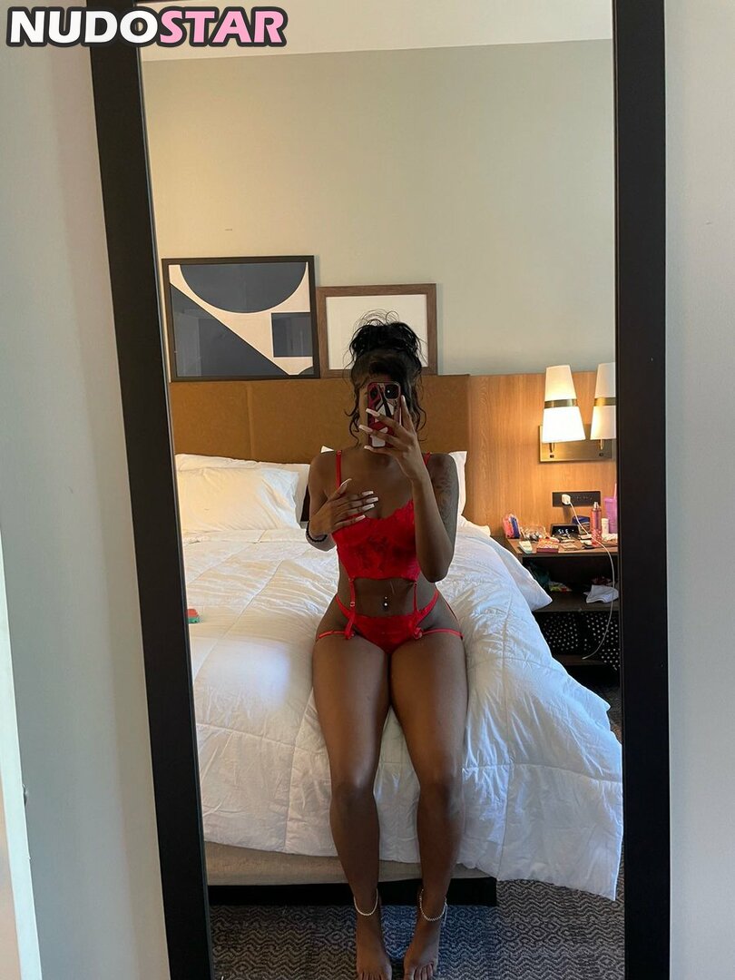 lauryntierre Nude Leaks Photo 6 - NudoStar