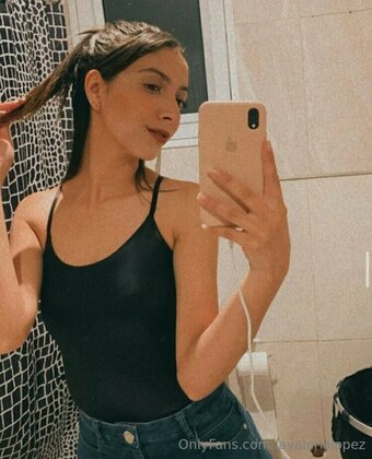 lavalerialopez Nude Leaks Photo 10