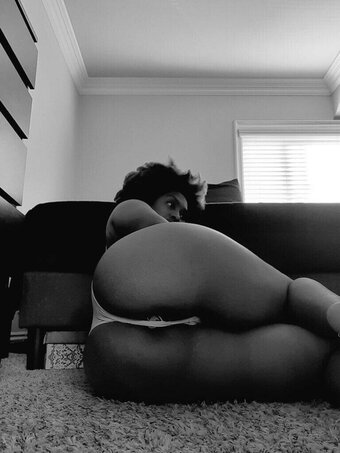 LavendaMonroe / iamlavendamonroe Nude Leaks Photo 1