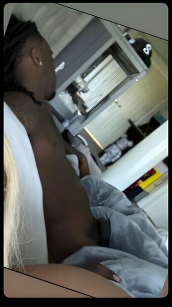 laylared Nude Leaks Photo 12