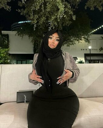 layloolaaaaaa Nude Leaks Photo 1