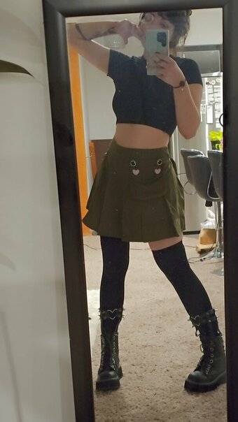 Layna Lazar Layna Lazar