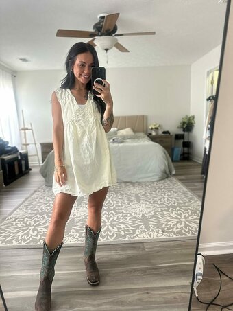 Leah Sharp Nude Leaks Photo 2