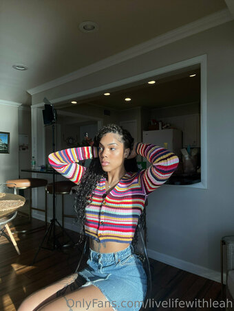 leahsade Nude Leaks Photo 4