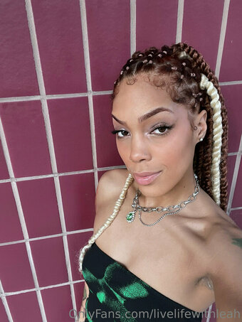 leahsade Nude Leaks Photo 6