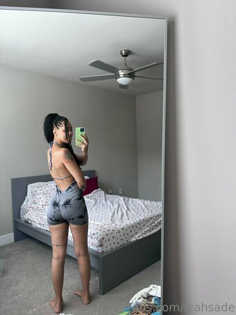 leahsade Nude Leaks Photo 24