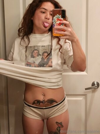 lealone Nude Leaks Photo 5