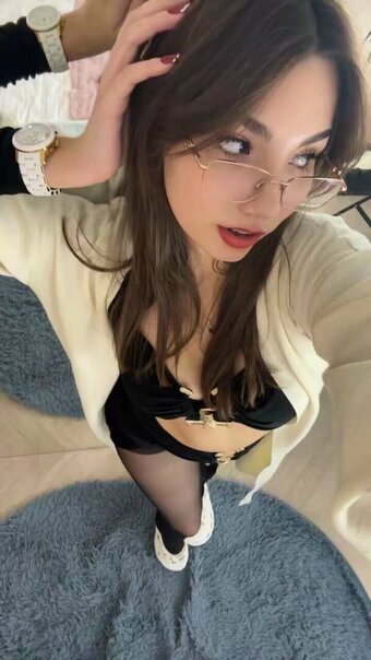 LeaMelone Nude Leaks Photo 2