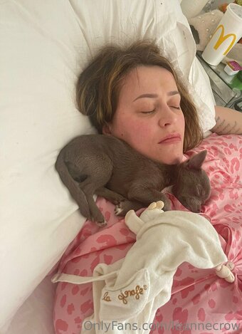 leannecrow Nude Leaks Photo 5