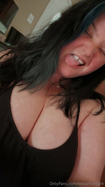 ledaafterdark Nude Leaks Photo 8