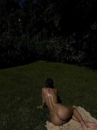 ledusula Nude Leaks Photo 11