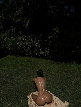 ledusula Nude Leaks Photo 12