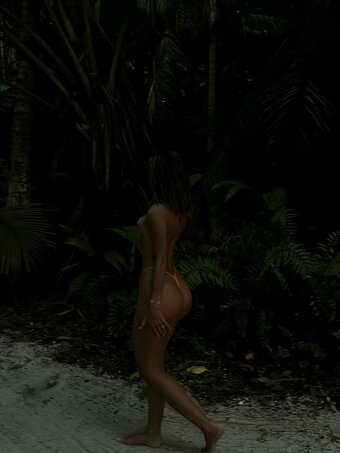 ledusula Nude Leaks Photo 13