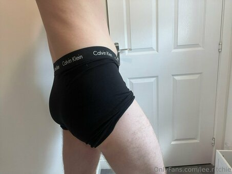 lee.ritchie Nude Leaks Photo 2