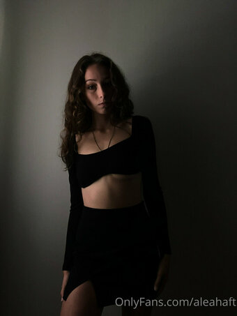 leeaof Nude Leaks Photo 15