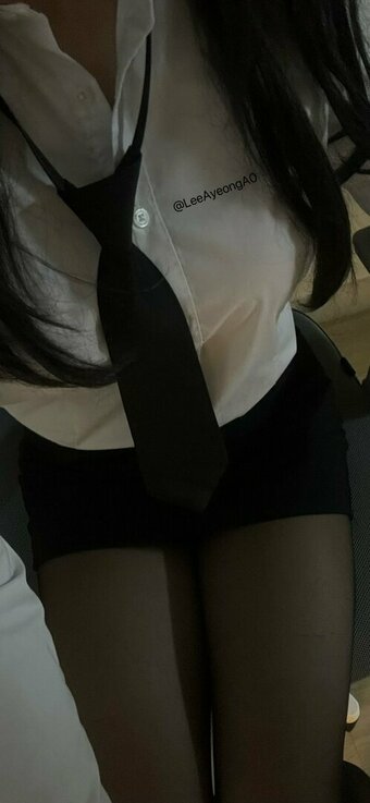 LeeAyeongA / Lee Ayeong‘s Feet / LeeAyeong / yeongalee / 이아영 Nude Leaks Photo 10