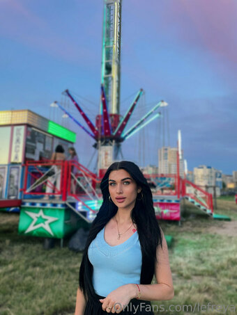 lefreya Nude Leaks Photo 10