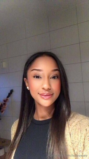 leilaswe Nude Leaks Photo 5